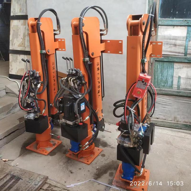 永年区重汽蓝牌随车吊 3.2吨 国六动力强 液压驱动 农用自卸起重机